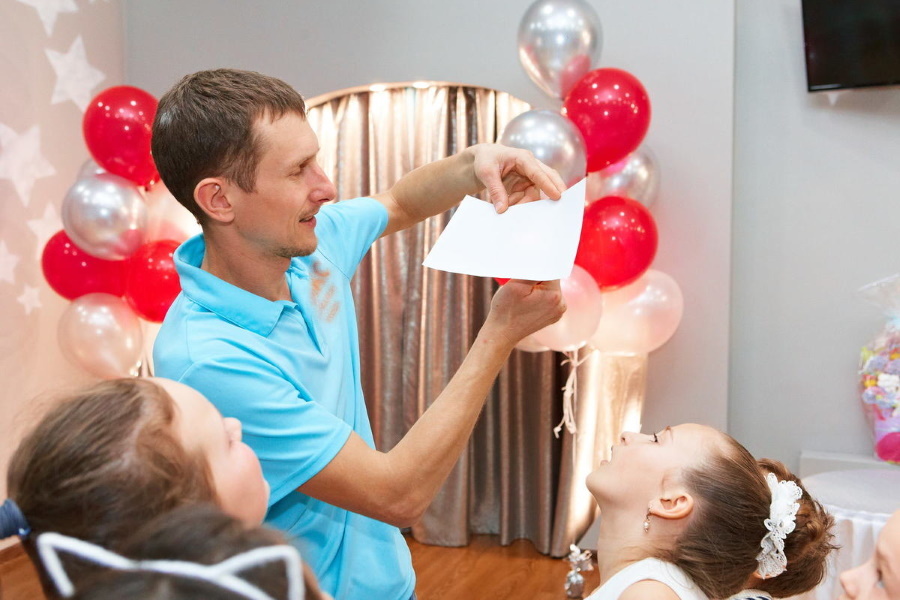 Квест в реальности Потерянный праздник от компании Команда "Микс" Квест в реальности Потерянный праздник от компании Команда "Микс"