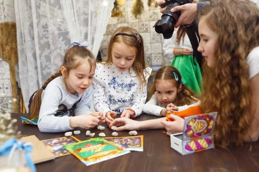 Квест в реальности Заколдованное королевство от компании Команда "Микс" Квест в реальности Заколдованное королевство от компании Команда "Микс"